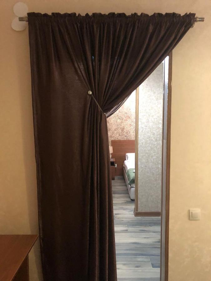 Гостевой Дом Siella Hotel Sukhumi Exterior foto